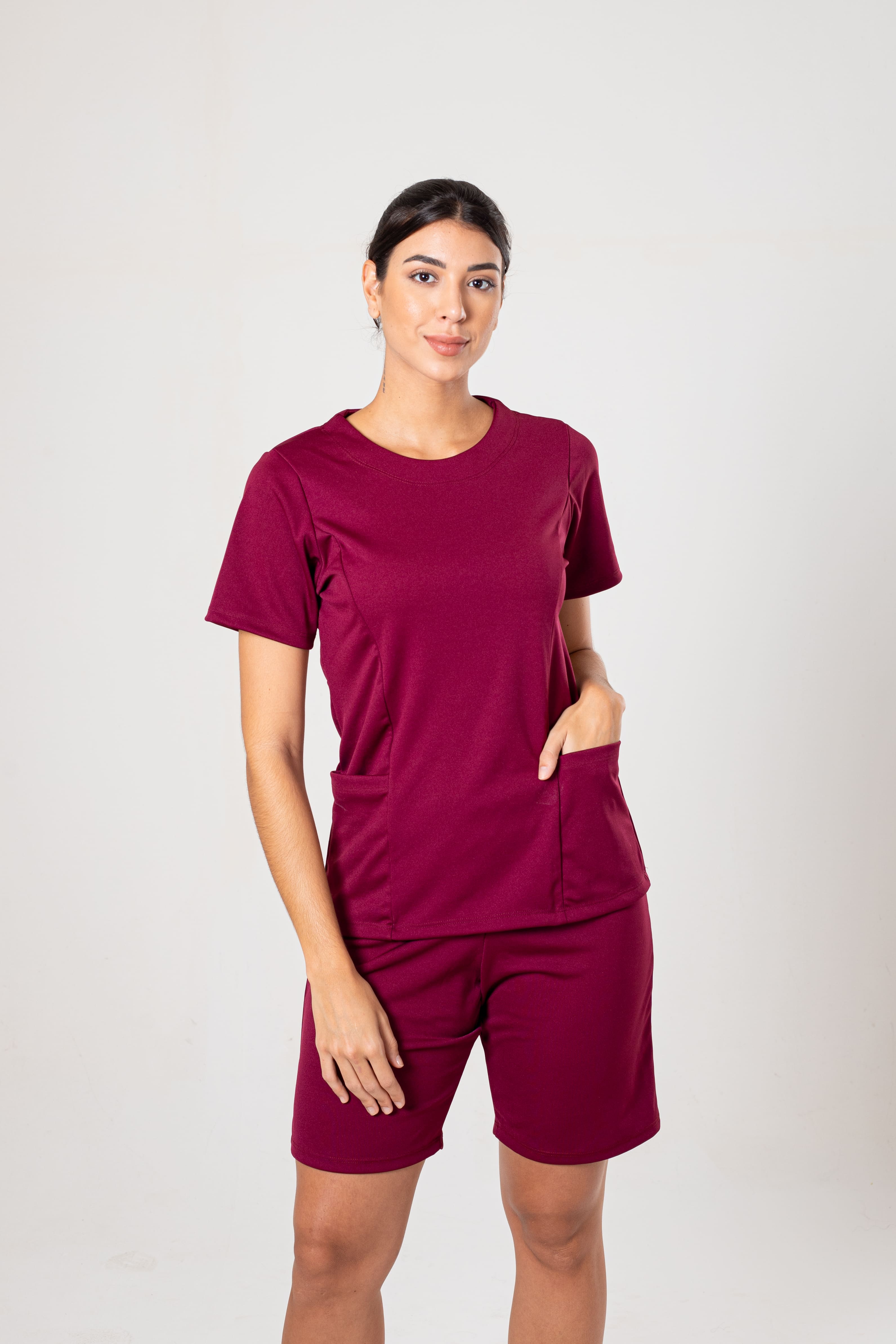 CONJUNTO FARDAMENTO HELANCA POP GOLA REDONDA COM BERMUDA - VINHO
