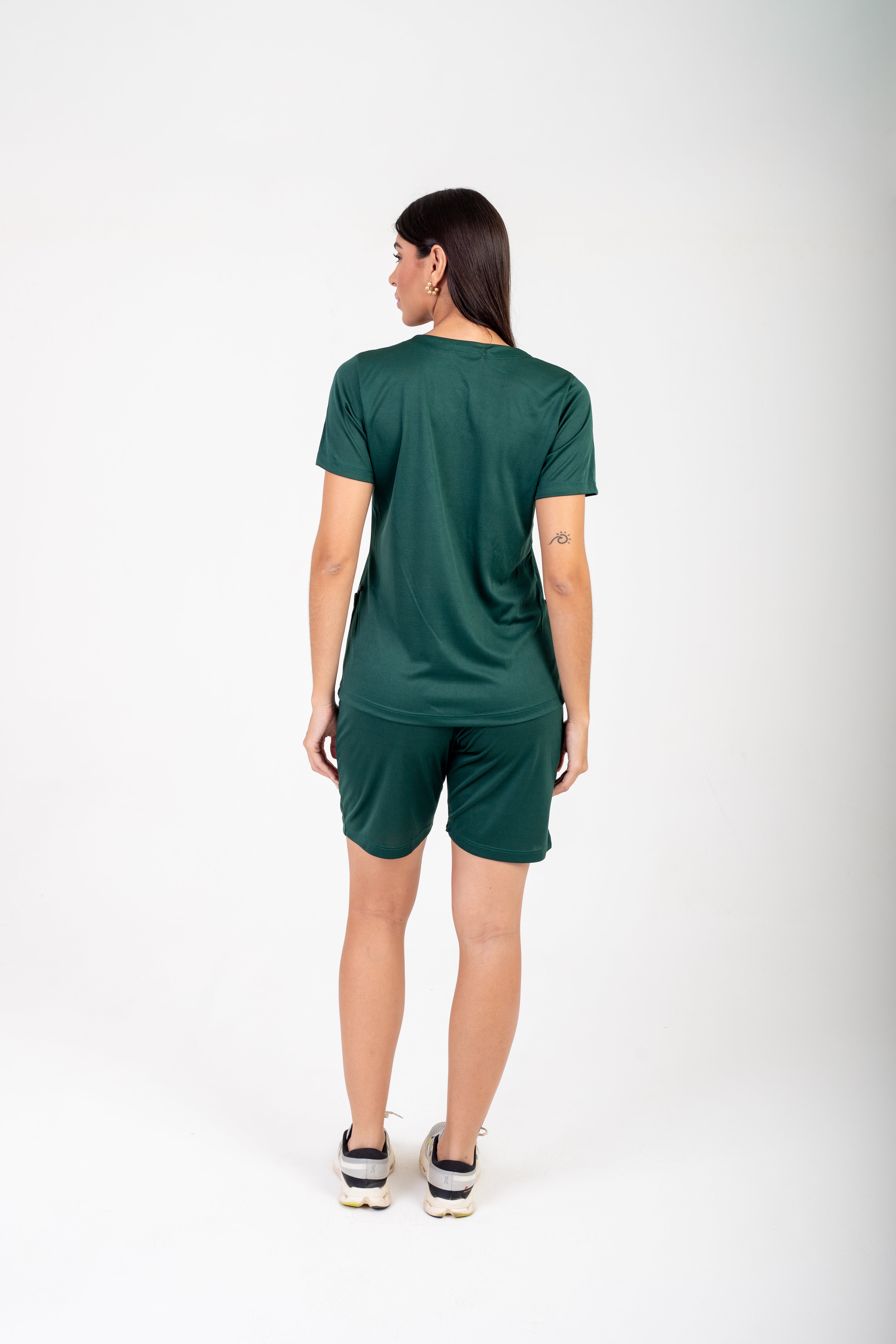 CONJUNTO FARDAMENTO HELANCA POP GOLA REDONDA COM BERMUDA - MOSS