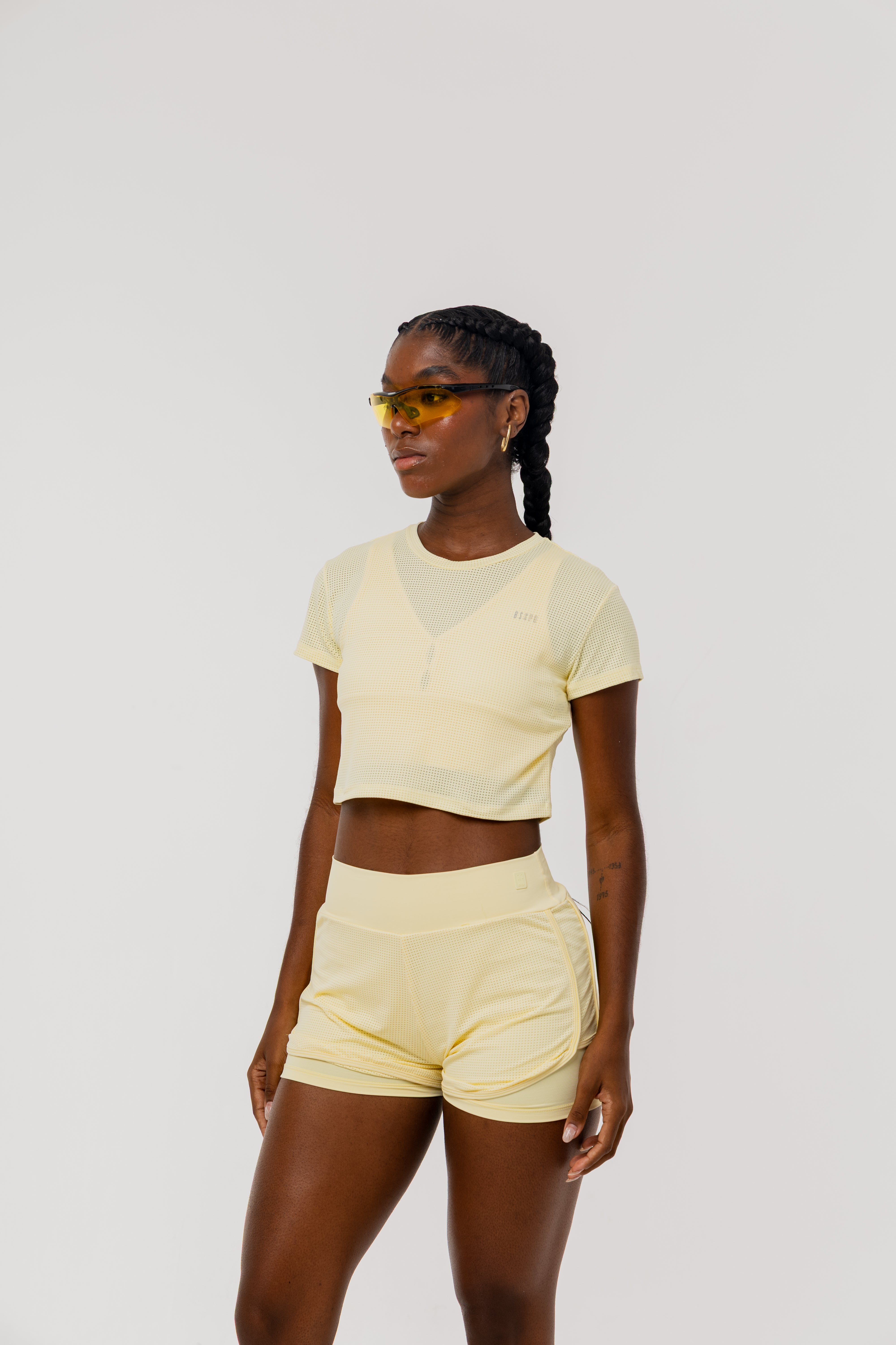 BLUSA CROPPED MANGA CURTA ACTIVE FRESH - BUTTER