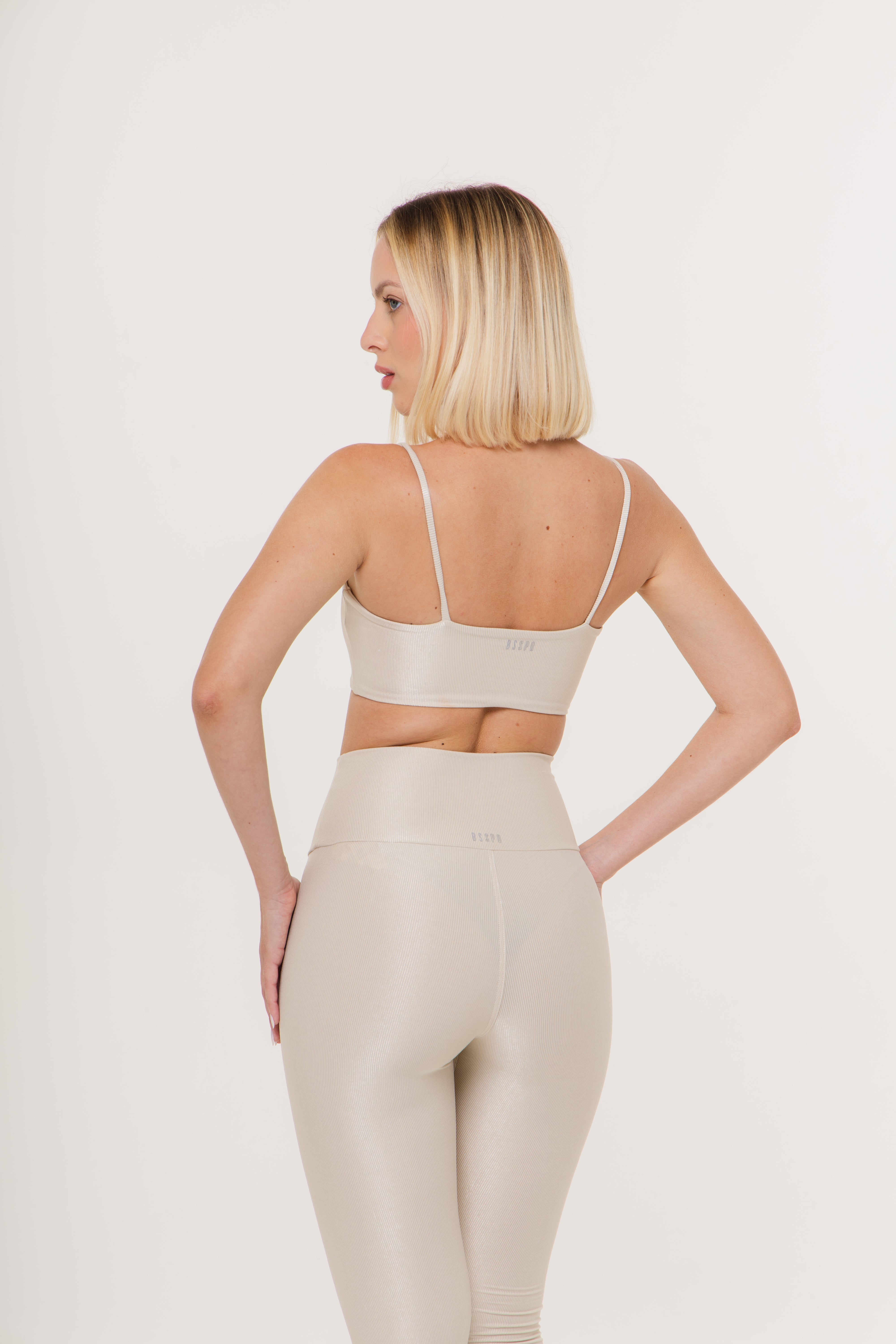 CROPPED ESSENCE BALLET - LUNA