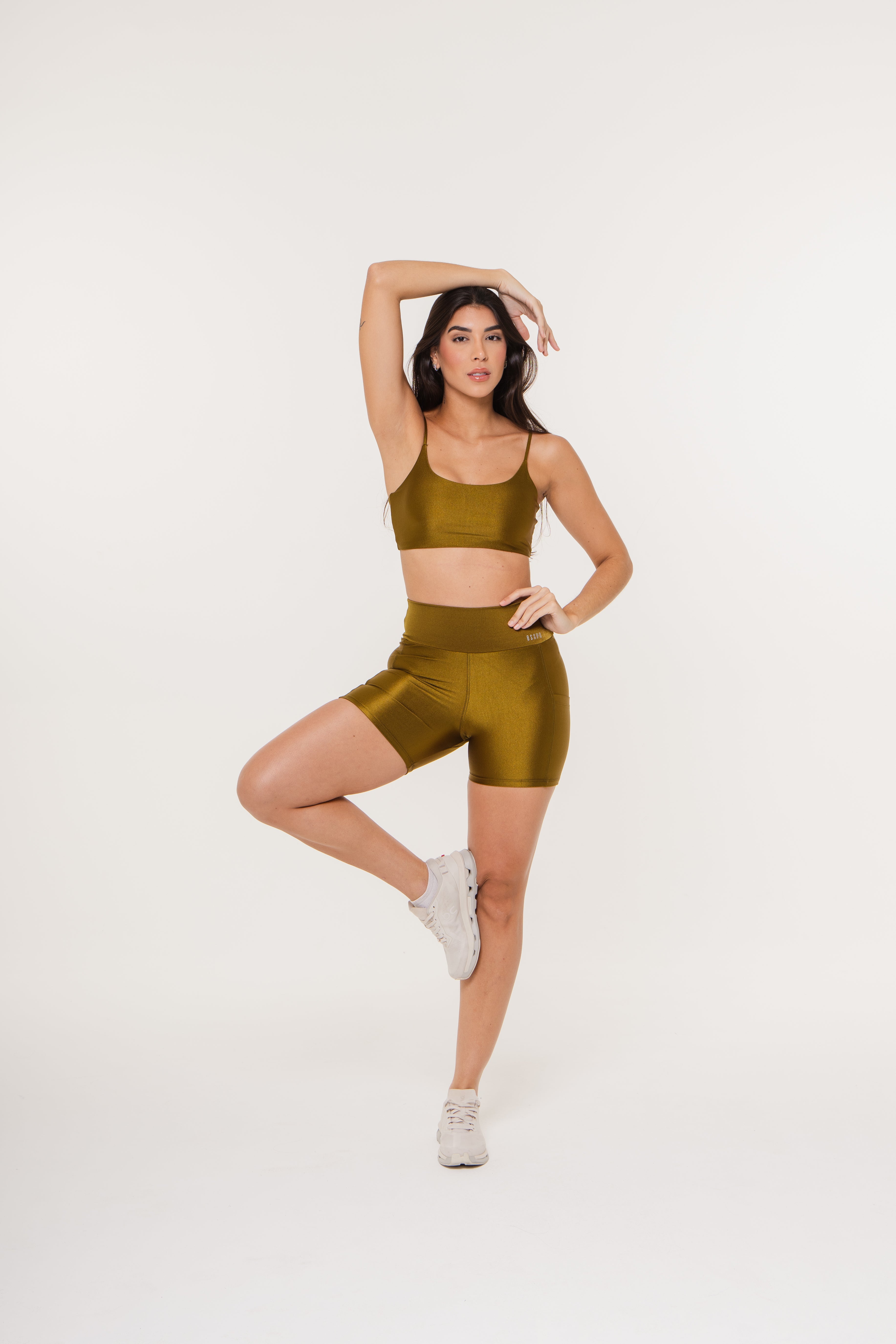 SHORT GLOW ACTIVE -VERDE BUCH
