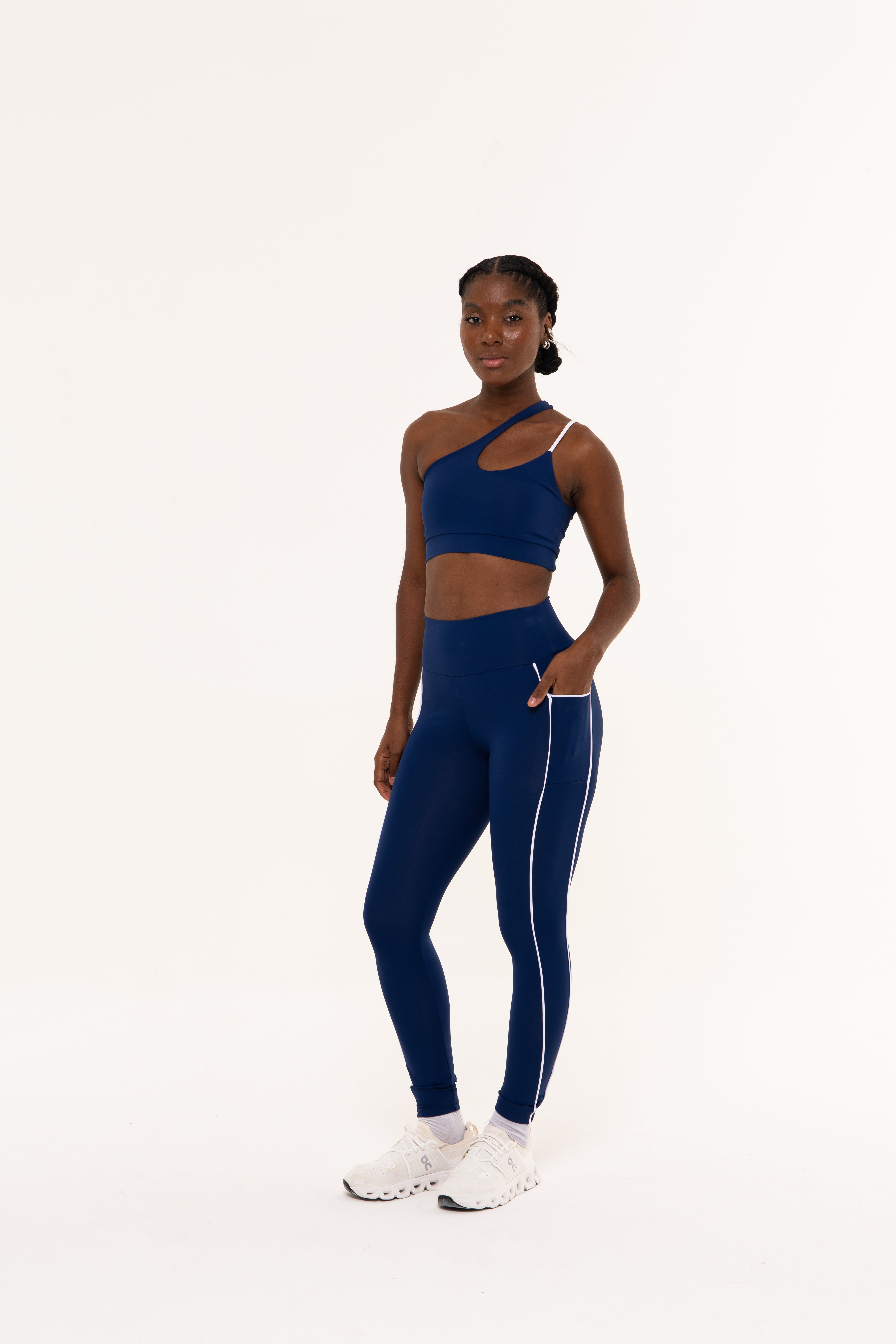 TOP CROPPED ASSIMÉTRICO BICOLOR - ESTATE BLUE