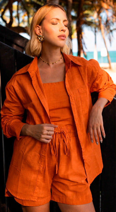 BSSPO - Menina com roupa rosa de academia